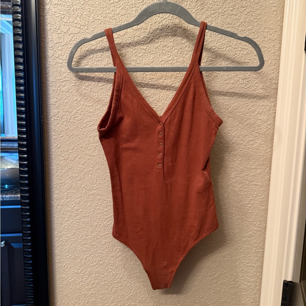 Abercrombie & Fitch Sleeveless Bodysuit in Warm Rust